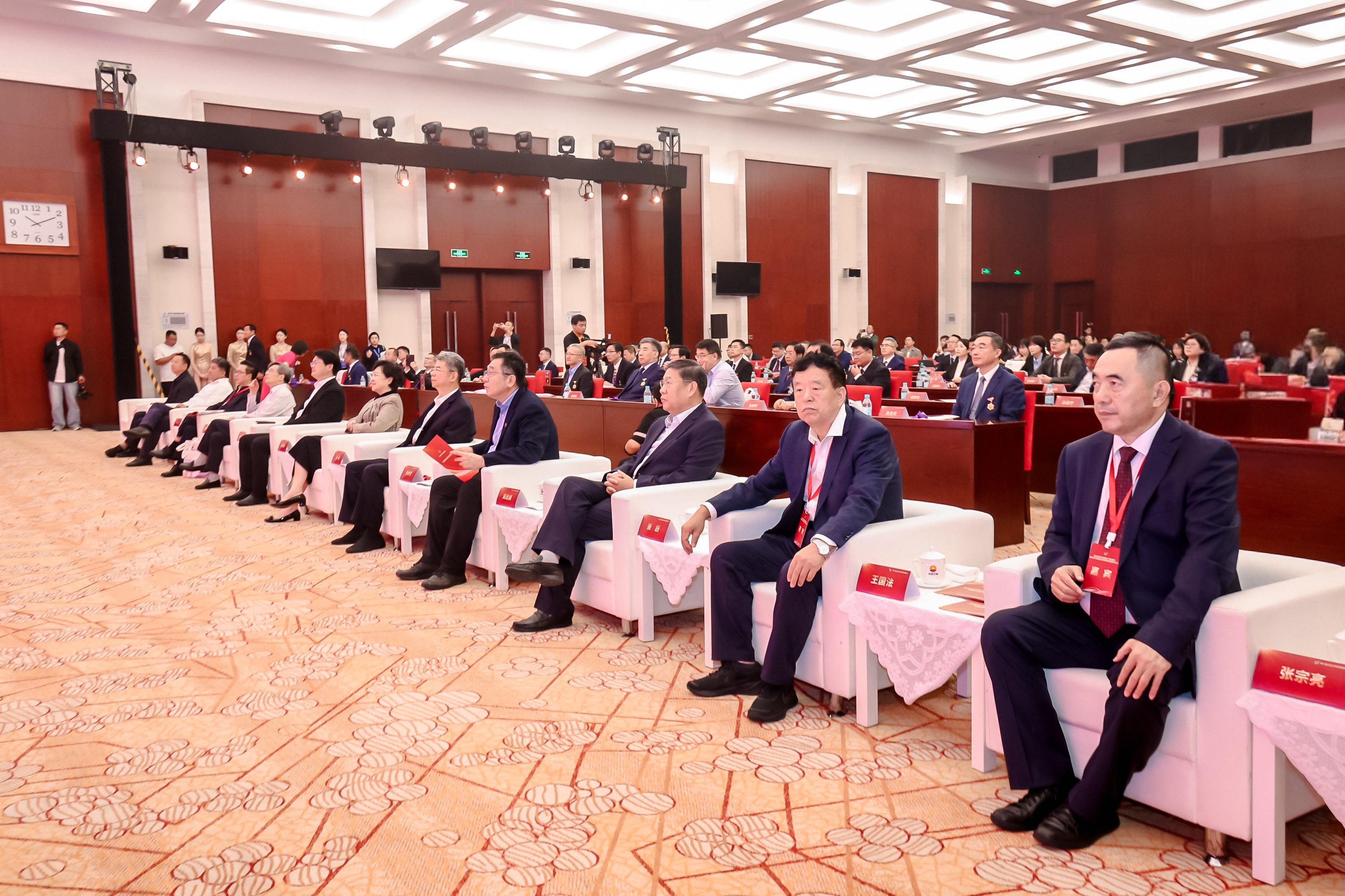 如图片无法显示，请刷新页面