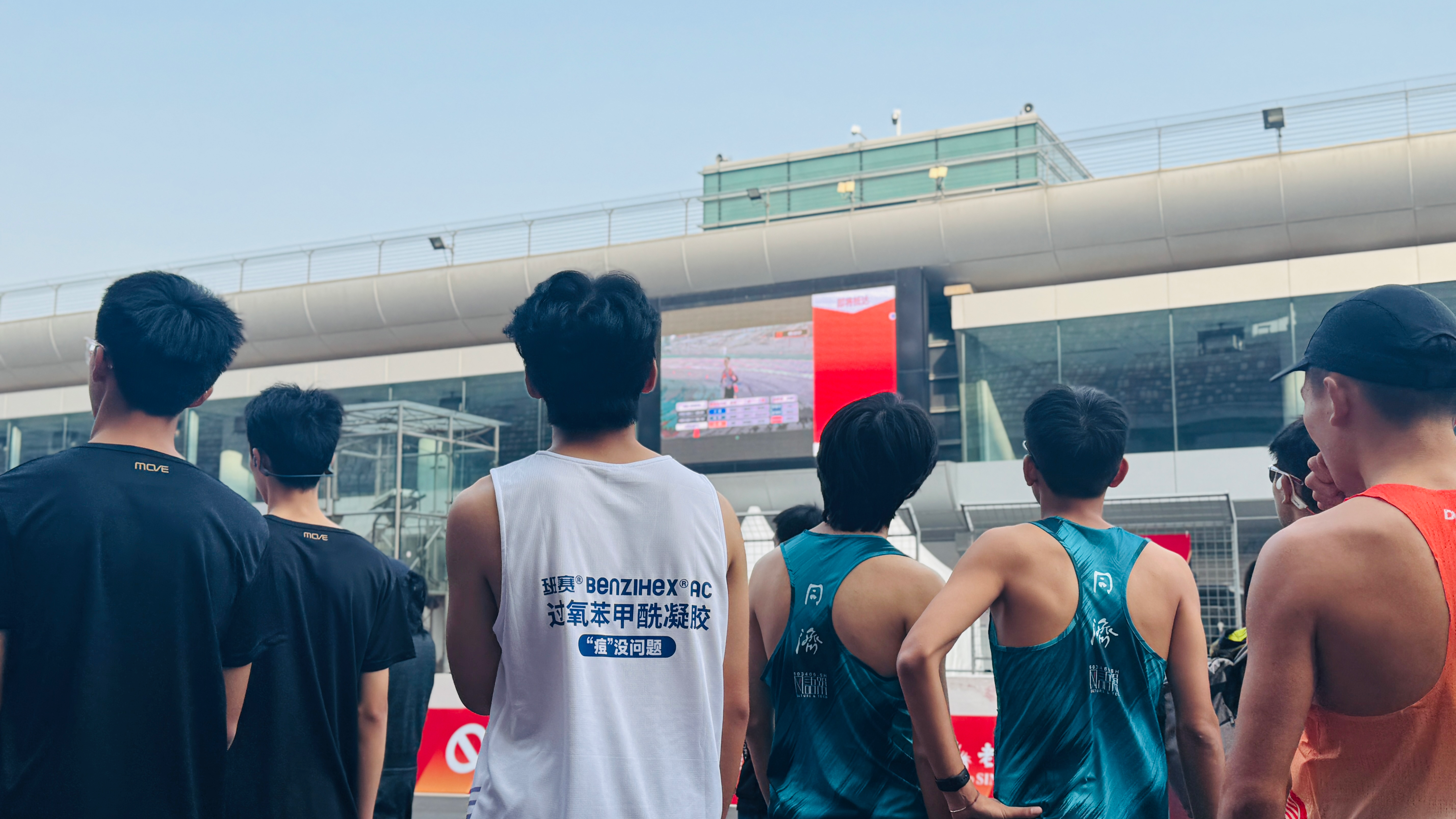 如图片无法显示,请刷新页面