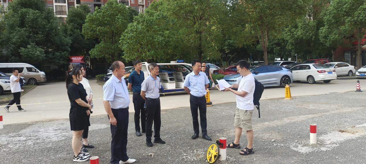 20251010三期临时停车场验收 (2)