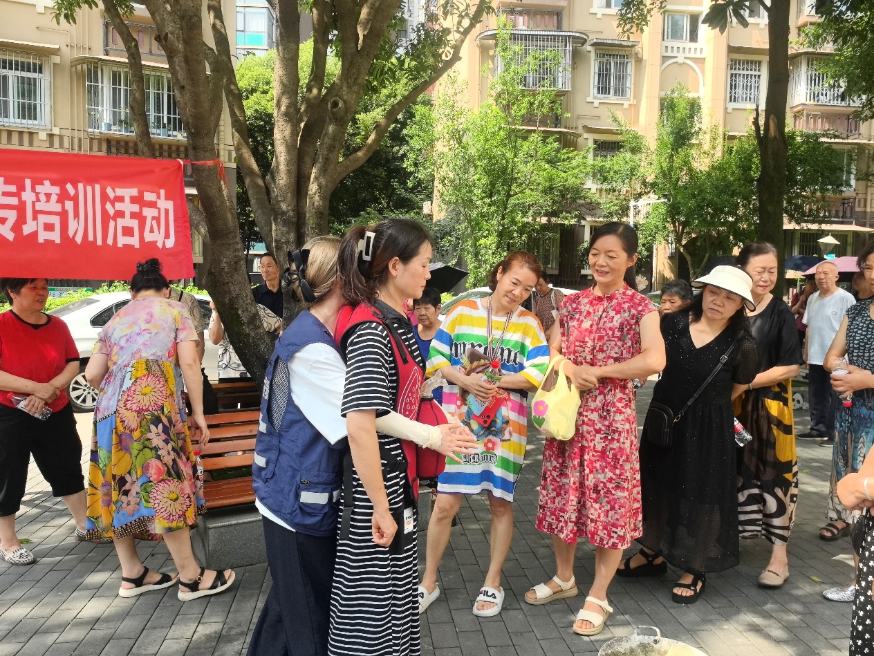 96c24b503be33d9a8a2c4c0d9670f54