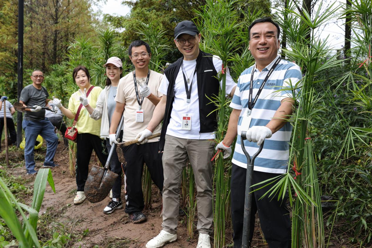 7694a29979f625a0ee6006cdd7c2d1a7