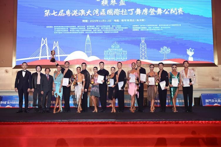 如图片无法显示,请刷新页面