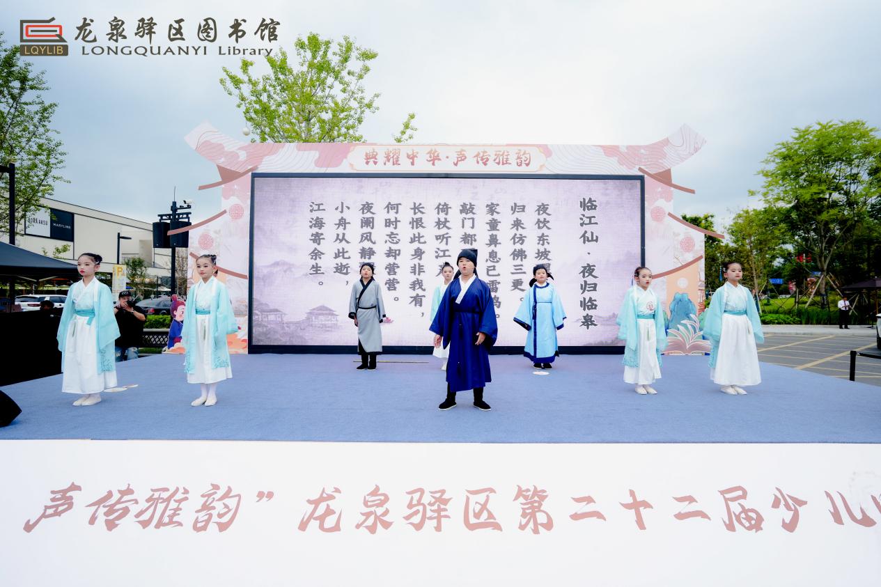 大面《一轮明月照千秋，一蓑烟雨任平生》