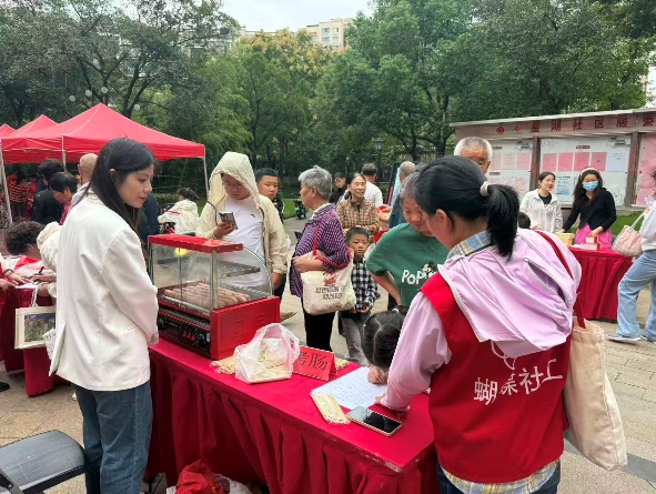 762ca45e9f916618472065bfb055839