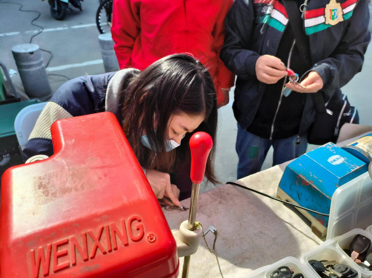 e29c3da47460f74423f77180aa994204