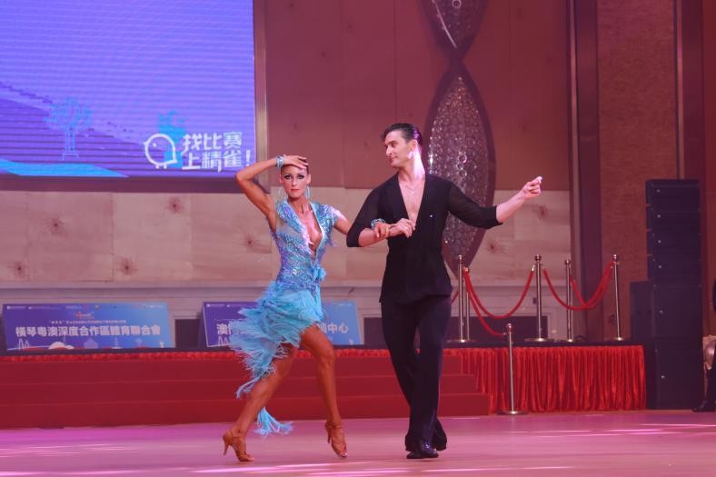 如图片无法显示,请刷新页面